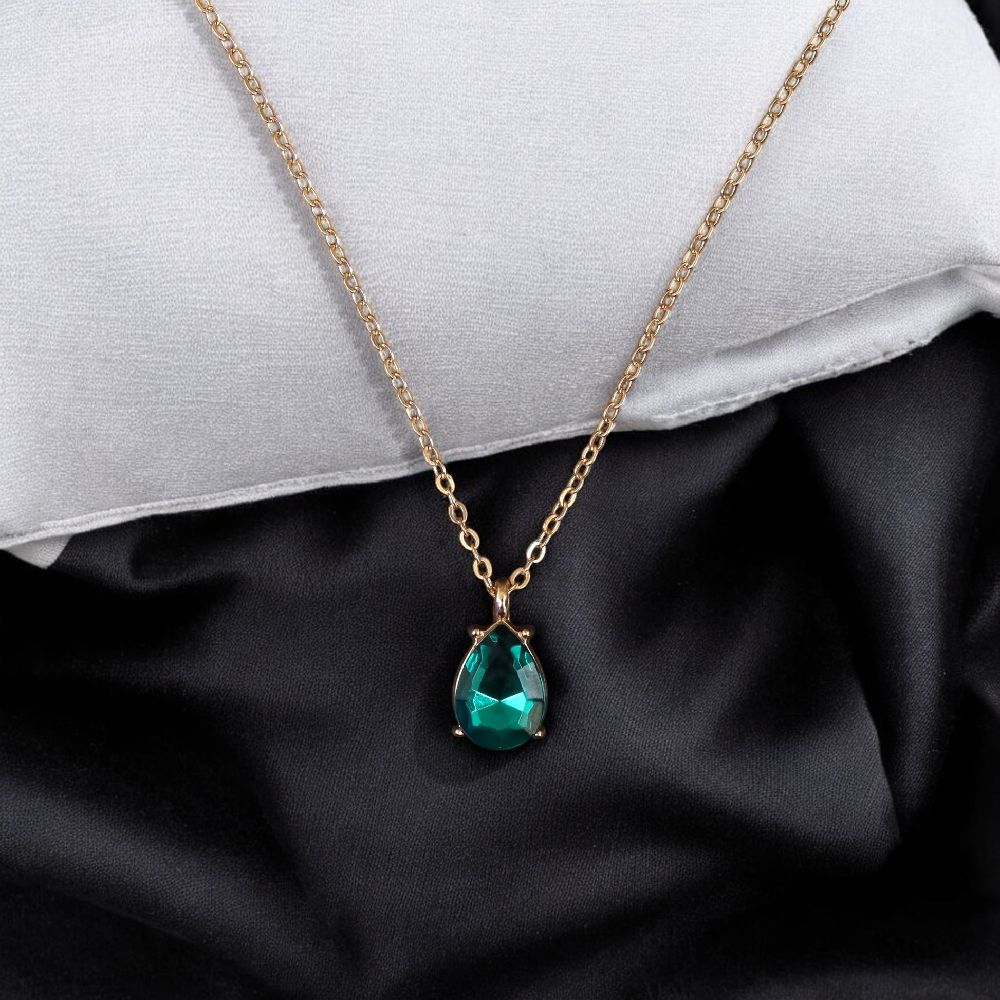 Emerald Stone Pendant