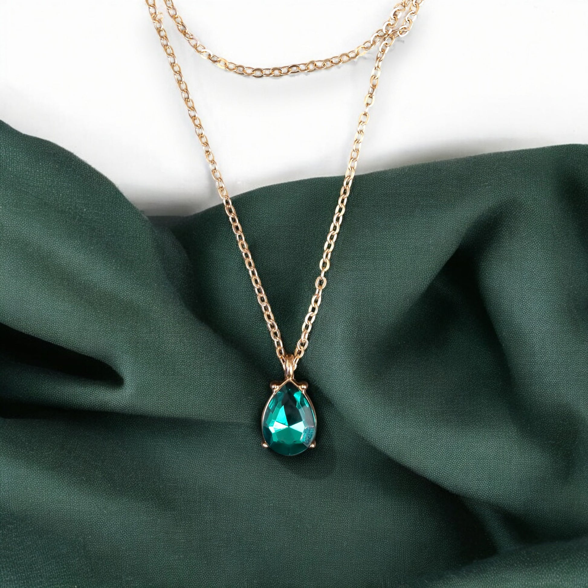 Emerald Stone Pendant