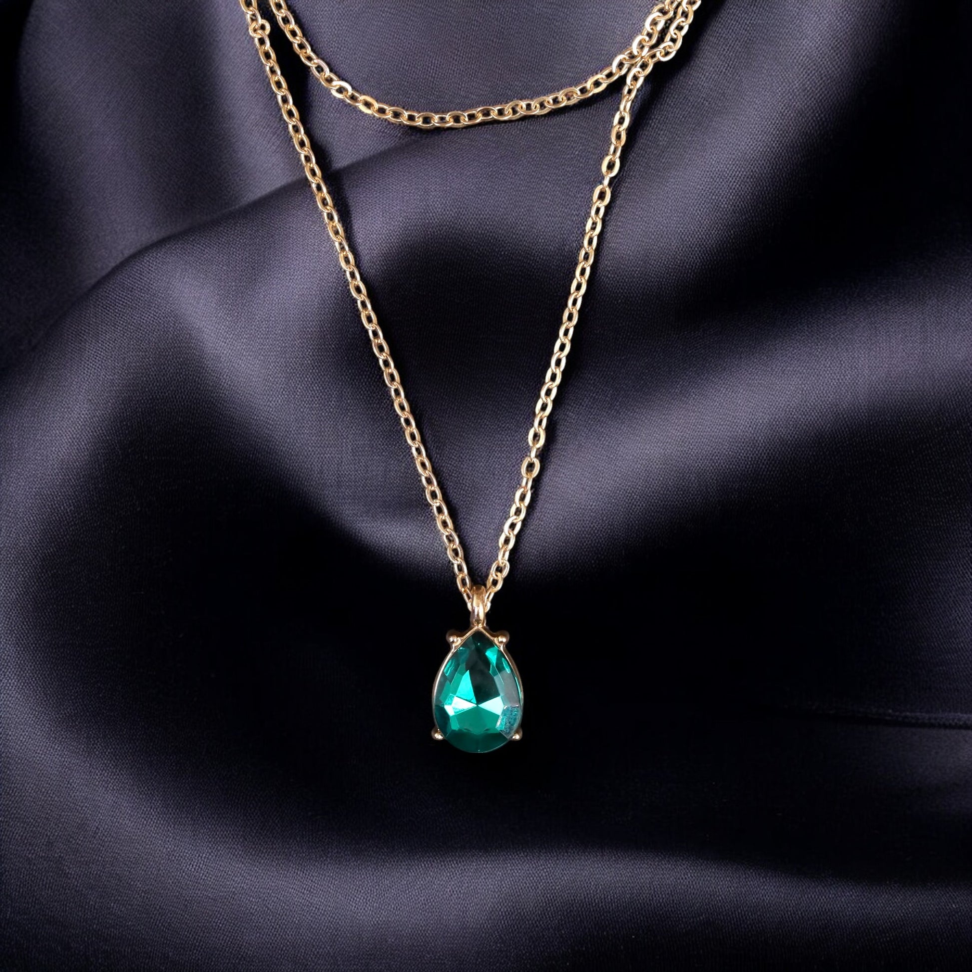 Emerald Stone Pendant
